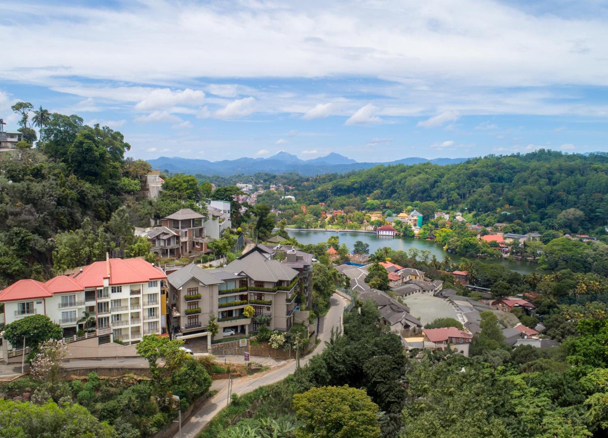 Cassendra Kandy